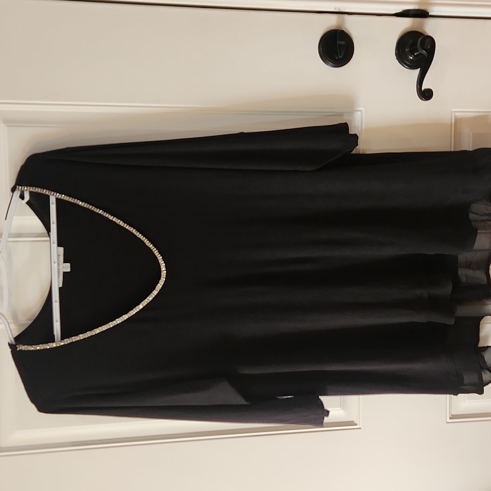 Rose & Olive Black Top